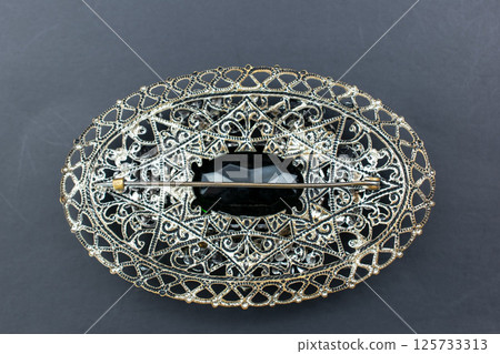 Flat display brooch handmade vintage look for women Flat display brooch handmade vintage look for women 125733313