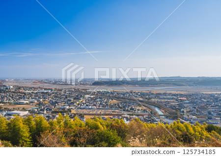 從島田市白巖寺公園眺望島田市的街景與風景(靜岡縣) 從島田市白巖寺公園眺望島田市的街景與風景(靜岡縣) 125734185