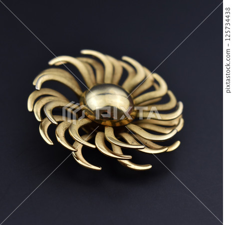 Floral brooch jewelry photo vintage feminine style Floral brooch jewelry photo vintage feminine style 125734438