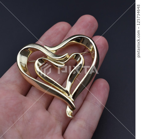 Fashion photo brooch vintage floral detail for women Fashion photo brooch vintage floral detail for women 125734648