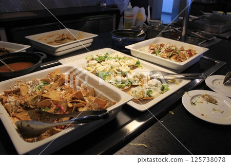 坎昆，墨西哥首屈一指的度假勝地，以其蔚藍的大海和潔白的沙灘而受到全世界人民的喜愛！全包飯店住宿 125738078