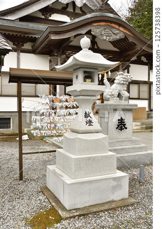 拍攝北海道函館市春天的高穗神社境內 125738398