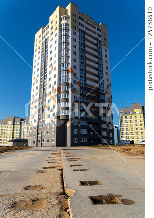 Concrete plate for temporary road Concrete plate for temporary road 125738610