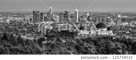 city, town, night 125739532