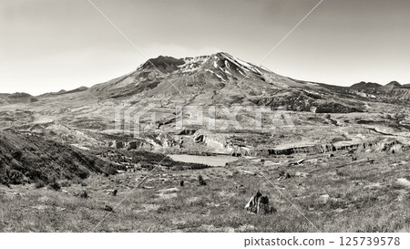 Mount Helens, Washington, USA 125739578