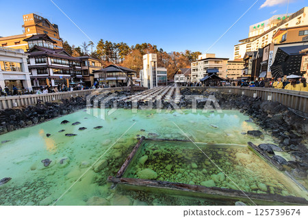 群馬縣草津町吾妻郡草津溫泉湯畑 125739674