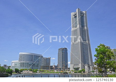 橫濱港未來21及春天的風景 橫濱港未來21及春天的風景 125740130