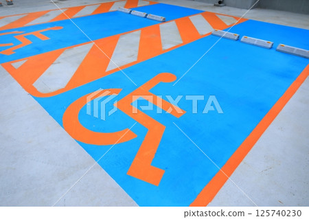 殘疾人停車場 125740230