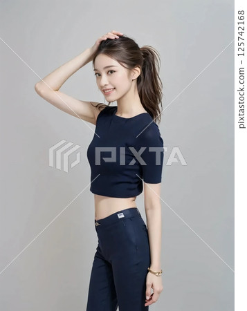 Casual female model 125742168