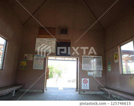 Kururi Line Kobitsu Station waiting room Kururi Line Kobitsu Station waiting room 125746615