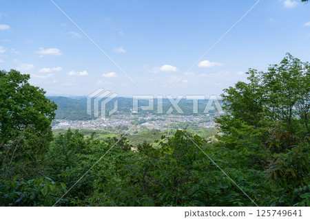 The view from near the summit of Mount Imakuma (Hachioji, Tokyo) The view from near the summit of Mount Imakuma (Hachioji, Tokyo) 125749641