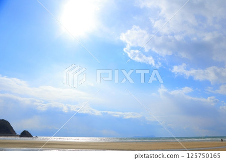 Kagawa Prefecture, Mitoyo City, Chichibugahama Beach 125750165