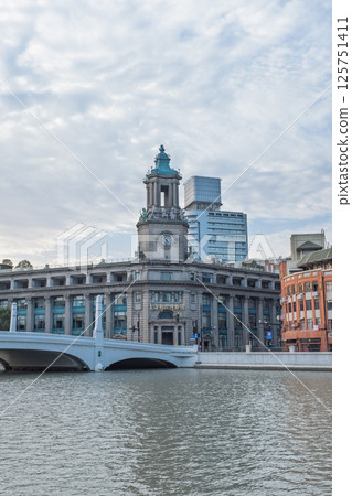 Shanghai Postal Museum by Suzhou River 125751411