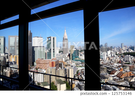 Urban scenery around Yoyogi, Shibuya Ward 125753146