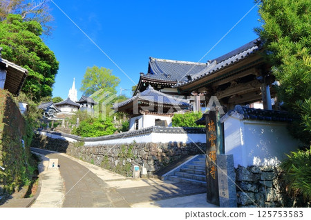 [長崎縣]寺廟和教堂的景色（平戶澤維爾紀念教堂） 125753583