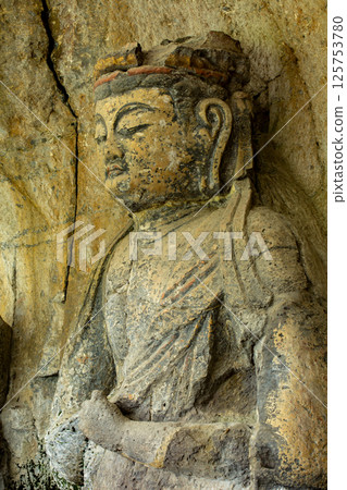 大日如來臼杵石佛像 125753780