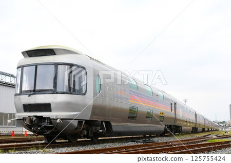 臥舖特快列車「仙后座」號E26係客車停放在車輛段 125755424