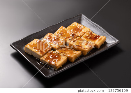 Deep-fried tofu teriyaki 125756109