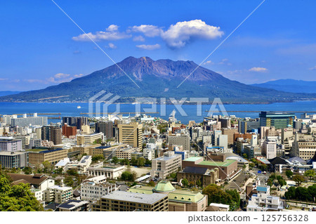 Kagoshima city and Sakurajima (Kagoshima City, Kagoshima Prefecture) Kagoshima city and Sakurajima (Kagoshima City, Kagoshima Prefecture) 125756328