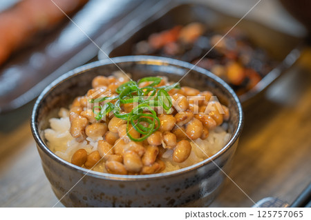 [Breakfast] Rice with natto [Japanese food] 125757065