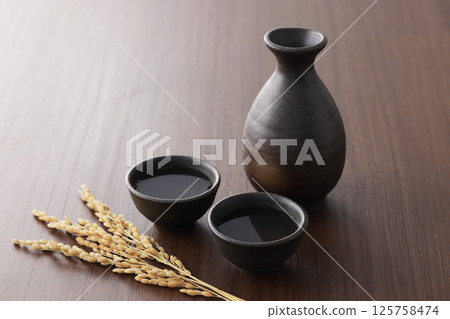 Sake Sake 125758474