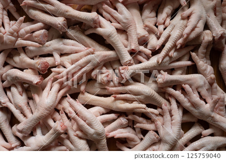 Raw chicken feet for cooking purpose Raw chicken feet for cooking purpose 125759040