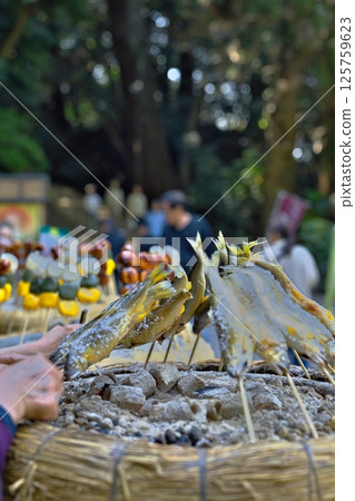 Fresh grilled salt Fresh grilled salt 125759623