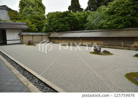 World Heritage Site Ryoanji Temple Rock Garden (Ukyo Ward, Kyoto City) 125759976