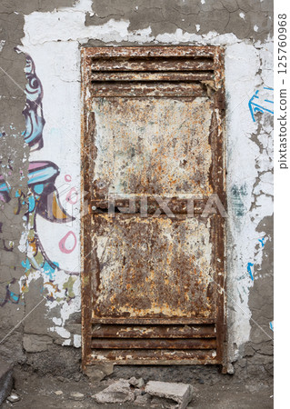 Closed rusted door, Gran Canaria, Spain Closed rusted door, Gran Canaria, Spain 125760968