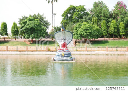 印度：四大佛教聖地、世界遺產菩提伽耶摩訶菩提寺 125762311