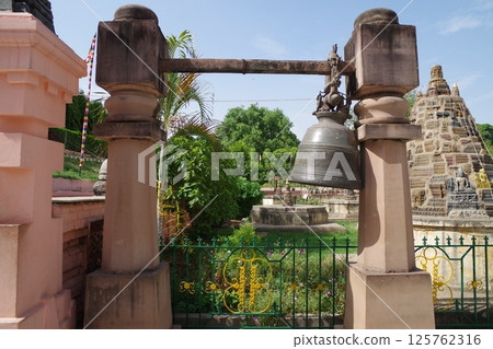 印度：四大佛教聖地、世界遺產菩提伽耶摩訶菩提寺 125762316