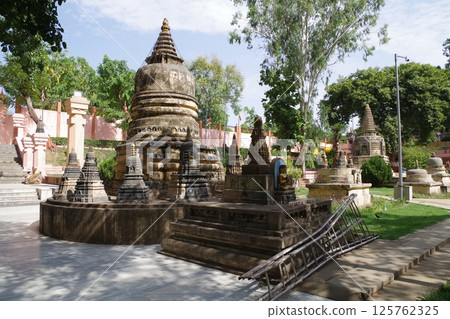 India: The four major Buddhist holy sites, World Heritage Site Mahabodhi Temple in Bodh Gaya India: The four major Buddhist holy sites, World Heritage Site Mahabodhi Temple in Bodh Gaya 125762325