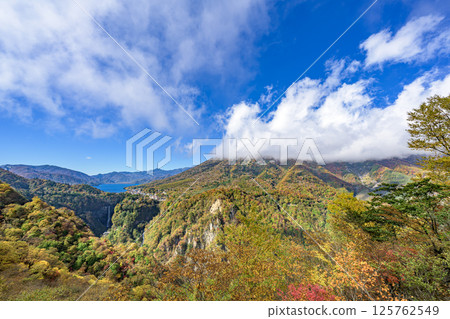 Lake Chuzenji and Kegon Falls seen from Akechidaira, Nikko with autumn leaves 125762549