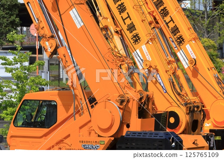Rough terrain crane (self-propelled crane) Rough terrain crane (self-propelled crane) 125765109