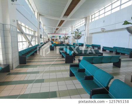 empty airport chair empty airport chair 125765158