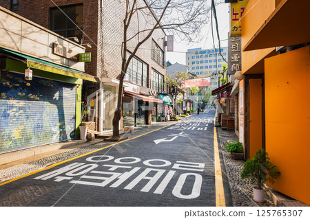 首爾，清晨的仁寺洞 125765307