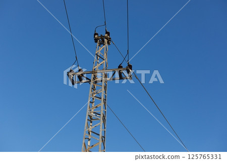 Electric line post three-phase 125765331