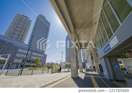 Keisei Hikifune Station and the surrounding area's new streetscape 125765689