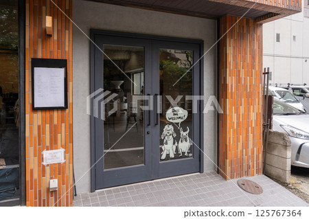 cafeteria, cafe, caffe 125767364