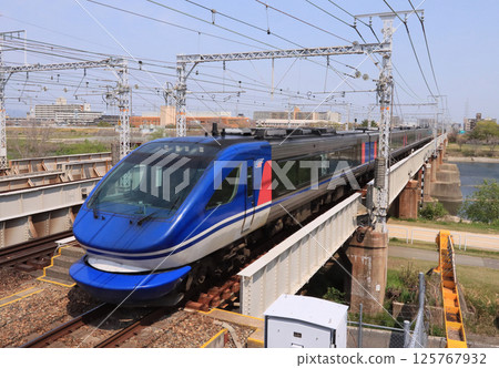 超級白鬥穿越武庫川大橋 125767932