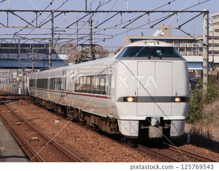 福知山線、特急鶴之鳥線 途經伊丹站 125769543