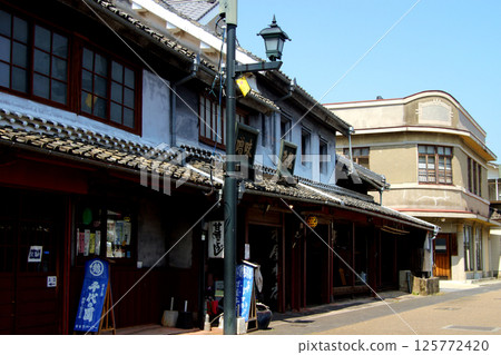 The charming, retro streetscape of Buzen Kaido in Yamaga City, Kumamoto Prefecture (Sōmon area) 125772420