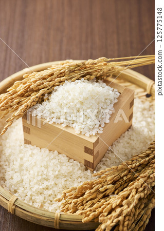 rice in a bowl 125775148
