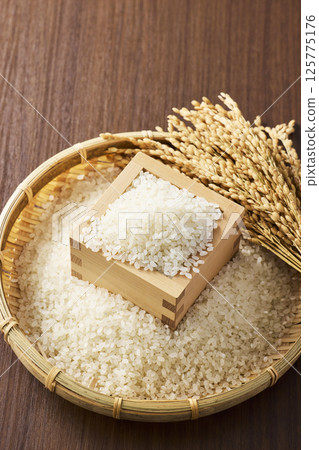 rice in a bowl rice in a bowl 125775176