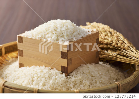 rice in a bowl 125775214