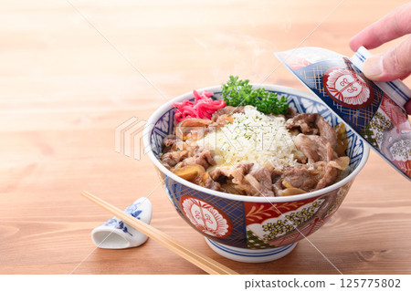 芝士牛肉碗 芝士牛肉碗 125775802