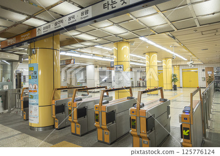 首爾地鐵場景 首爾地鐵場景 125776124