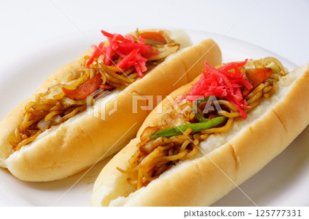 炒麵麵包 125777331