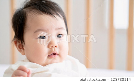 Baby close-up | Innocent expression 125780114