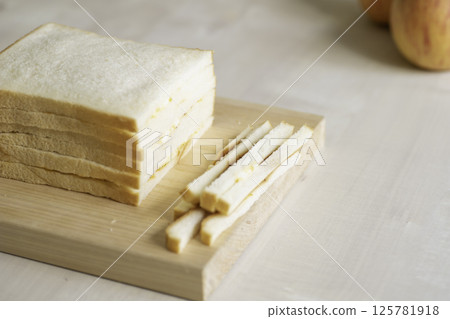 切片麵包、雞蛋三明治 切片麵包、雞蛋三明治 125781918